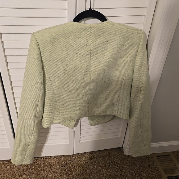ELODIE Light Green Cropped Blazer Jacket | NWT | Size S - Picture 3 of 7
